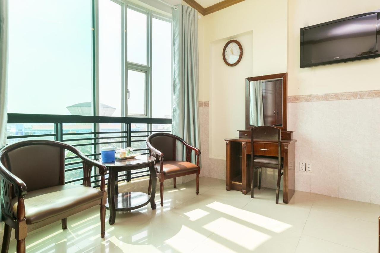 Ngan Ha Hotel Хошимин Екстериор снимка