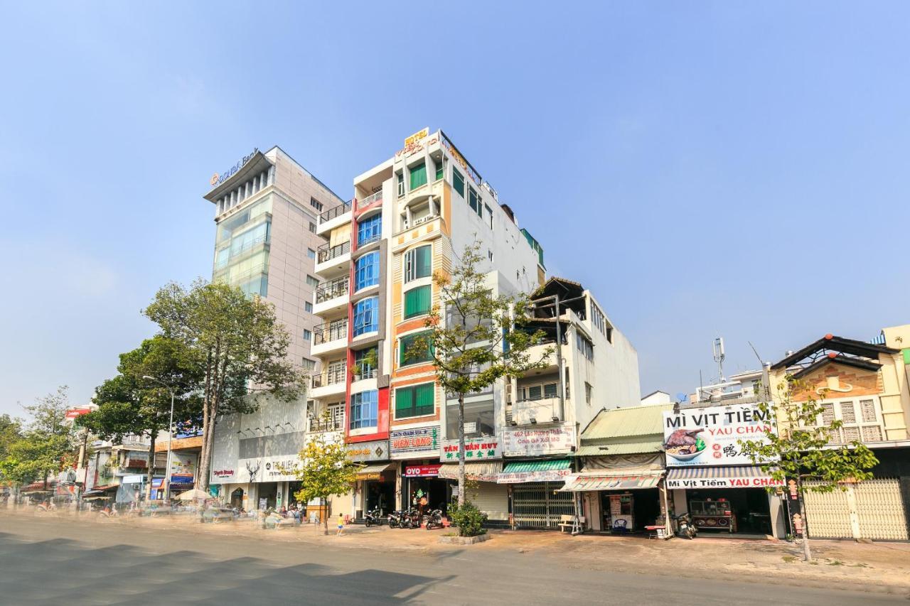 Ngan Ha Hotel Хошимин Екстериор снимка
